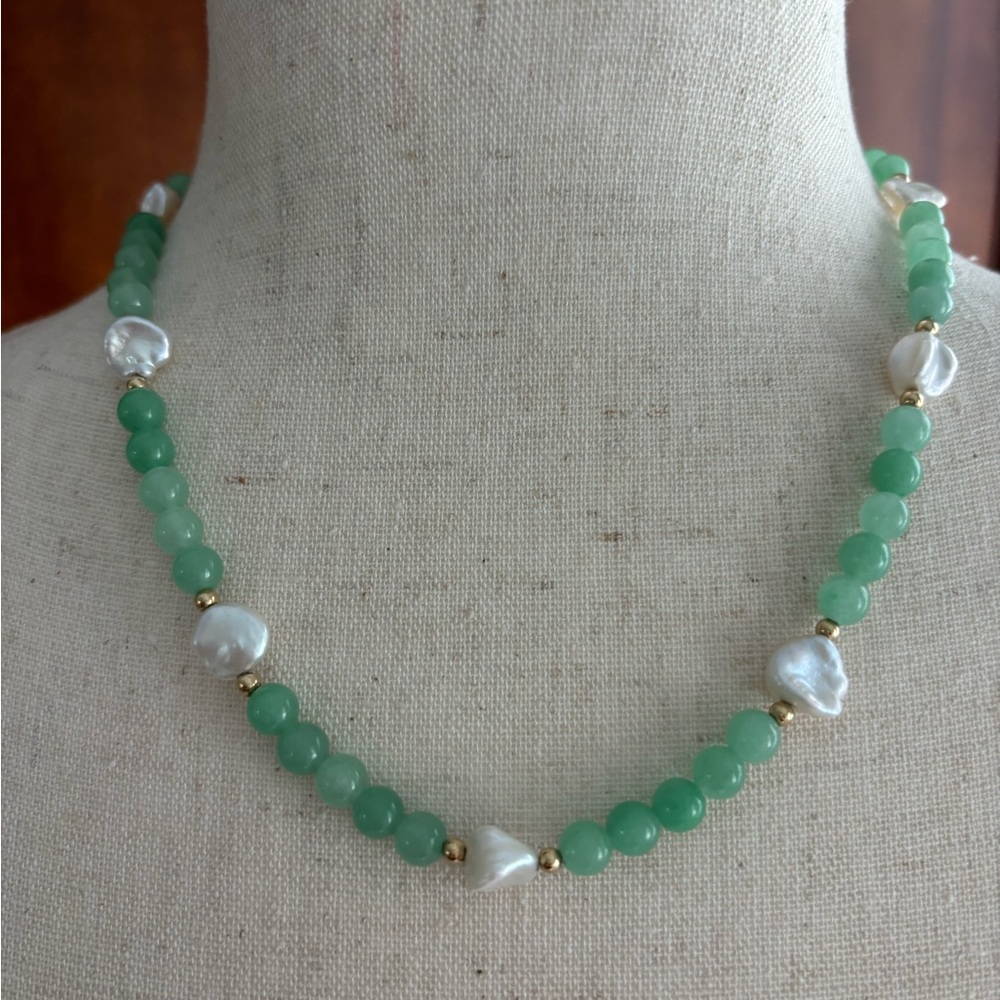 14K GOLD BEAD NATURAL GREEN JADE AND KESHI FRESHWATER PEARL NECKLACE
